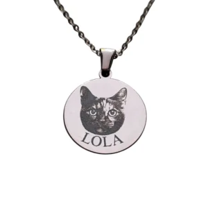 gravirozott cicas nyaklanc ezust