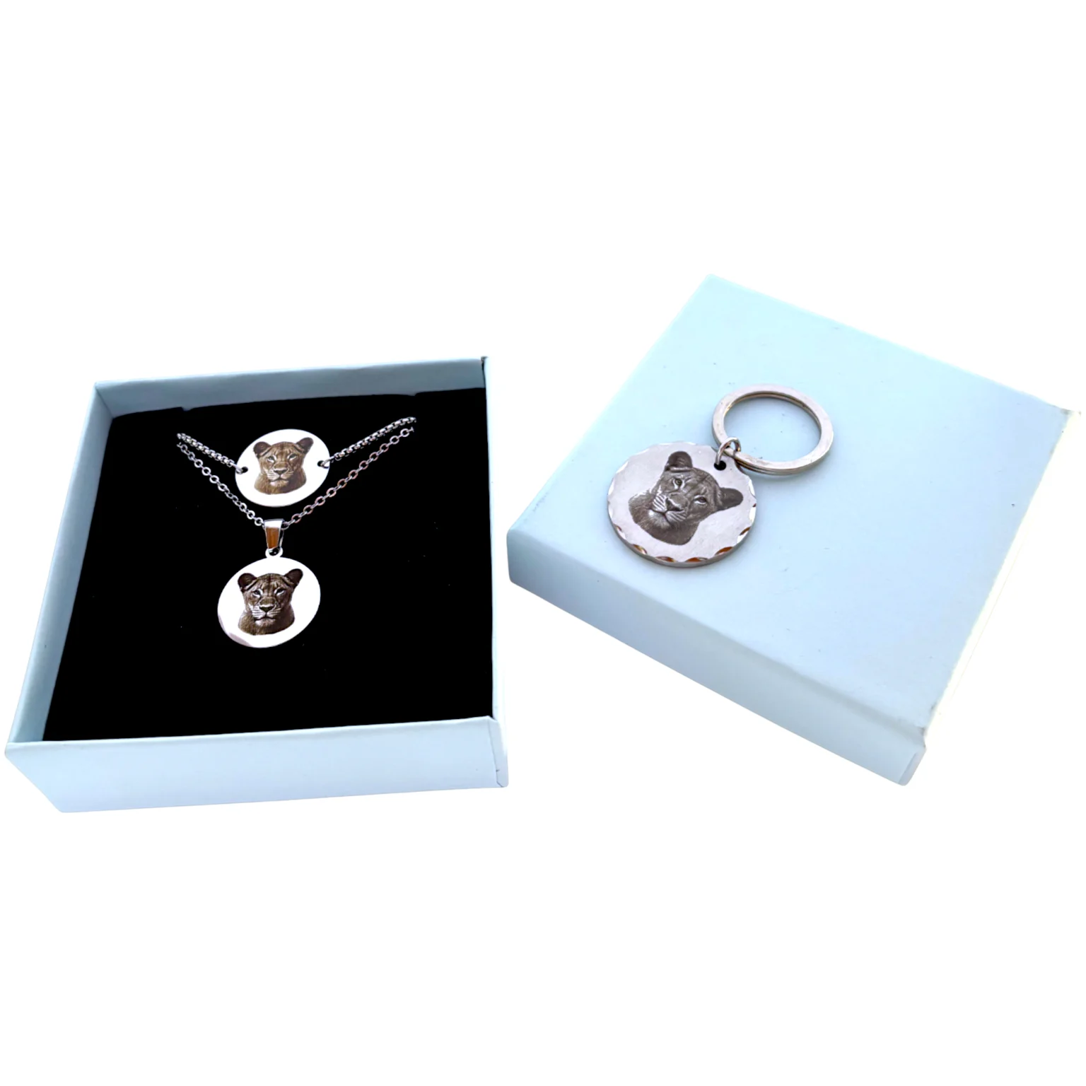 Oroszlán Ezüst szín